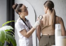 Ajánlott a bőrgyógyászati vizsgálat a nyári időszak előtt