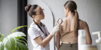 Ajánlott a bőrgyógyászati vizsgálat a nyári időszak előtt