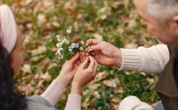 Miért lett ennyire nehéz egyszerűen csak jobban élni? virág szedés
